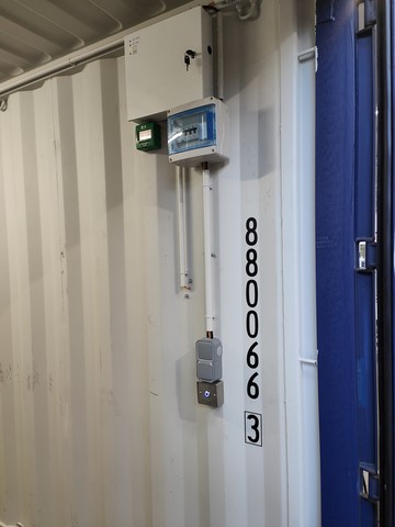 Conteneur 20' electricité et étagères