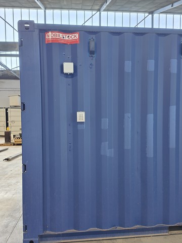 Conteneur 20' electricité et étagères